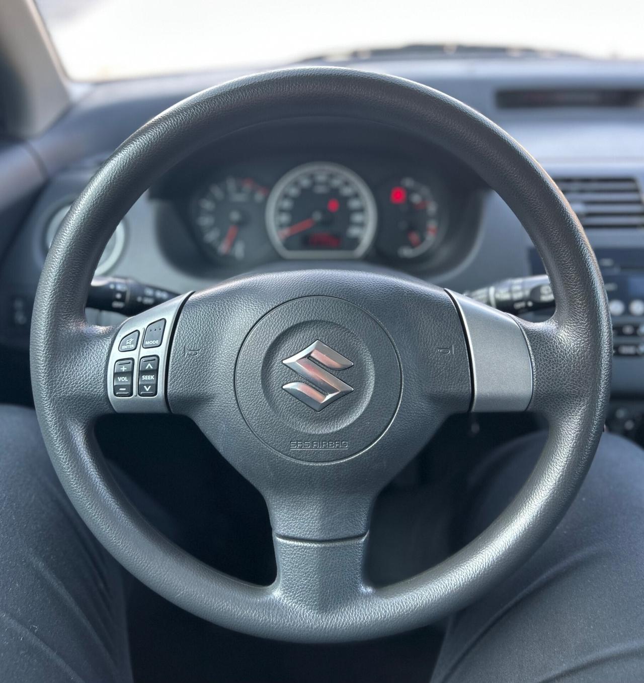 Suzuki Swift 1.3 Neopatentati CAMBIO AUTOMATICO