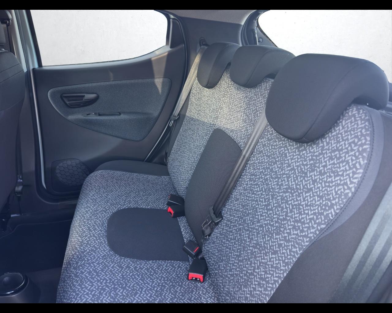 LANCIA Ypsilon 3ª serie - Ypsilon 1.0 FireFly 5 porte S&S Hybrid Si