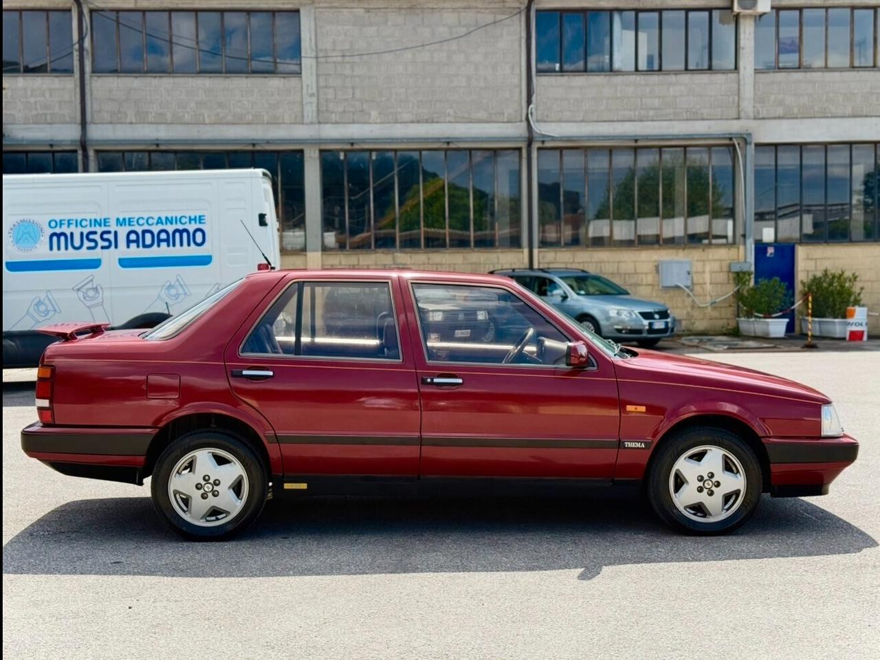 Lancia Thema Ferrari 8:32 V8