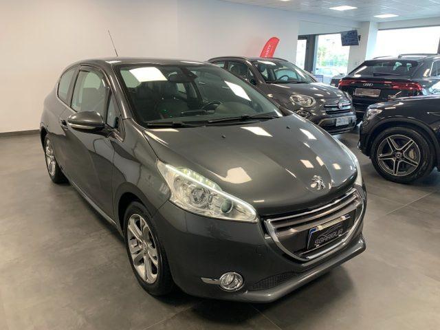 PEUGEOT 208 1.4 HDi 3 Porte Allure