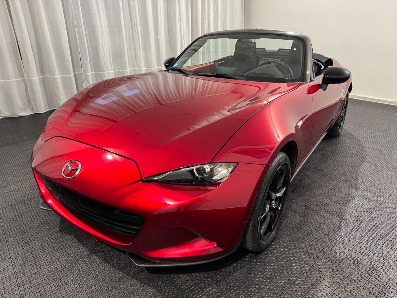 Mazda MX-5 1.5L Skyactiv-G Exceed