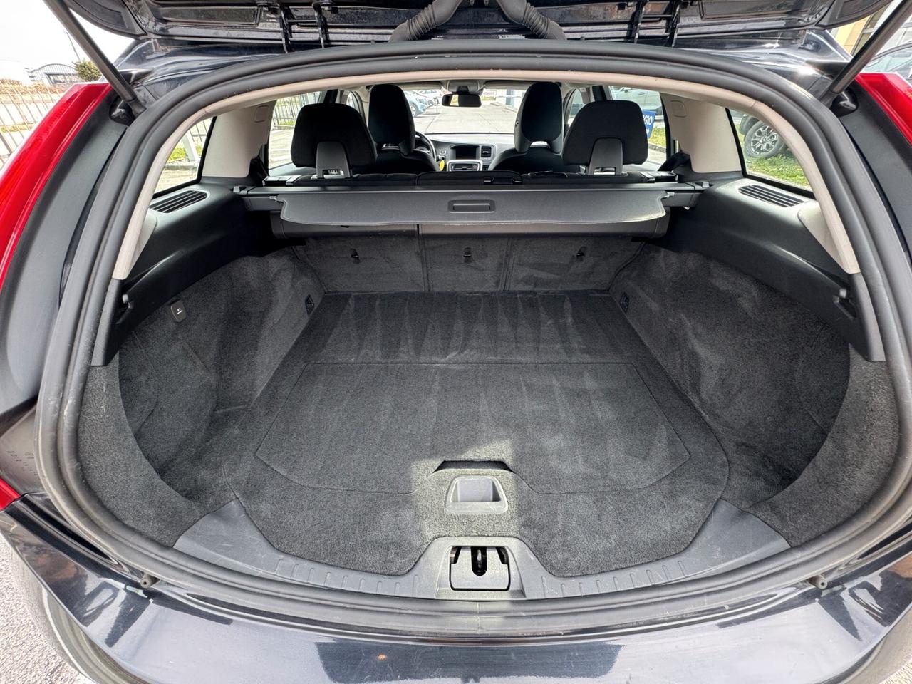 Volvo V60 D3 Geartronic Mom. Dynamic 2.0 TDCi 136CV