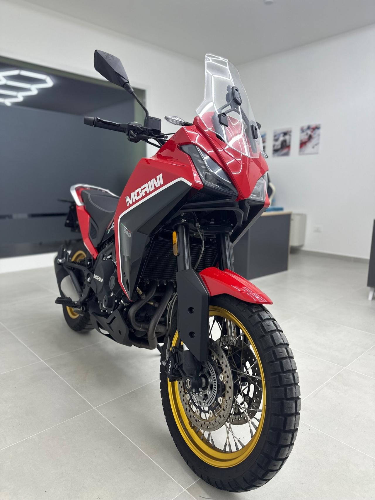 Moto Morini X-Cape 649 GOLD WHEELS