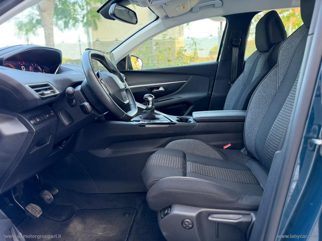 PEUGEOT 3008 BlueHDi 130 S&S Active Pack