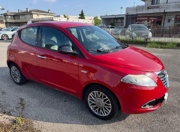 Lancia Ypsilon 0.9 TwinAir 85 CV 5 porte S&S DFN Platinum-solo x commercianti