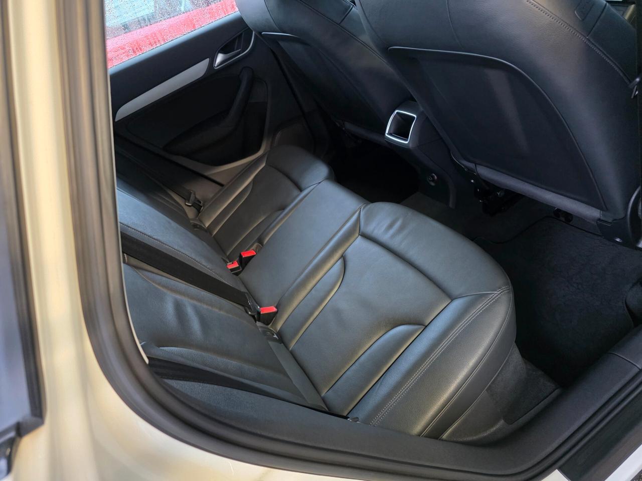 Audi Q3 2.0 TDI 4x4 perfetta e garantito 12 mesi