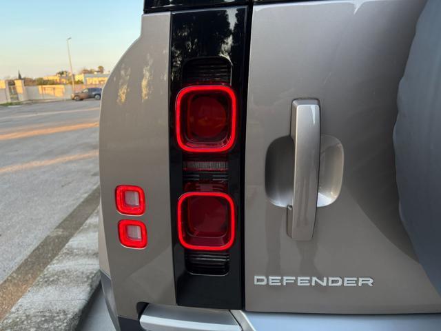 LAND ROVER Defender 110 3.0D I6 200 CV AWD Auto SE 7 POSTI