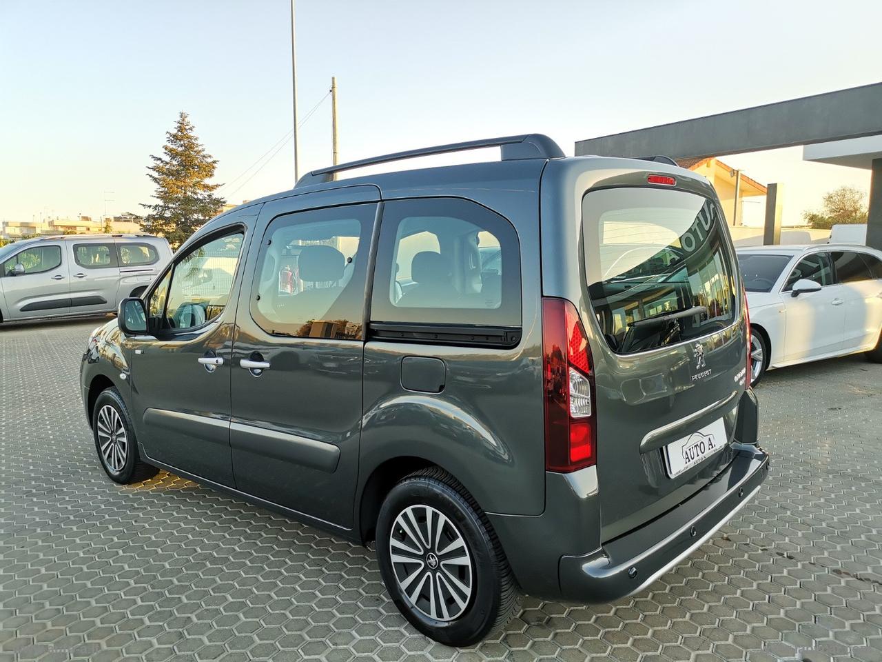 PEUGEOT Partner Tepee 1.6HDI 92 Style