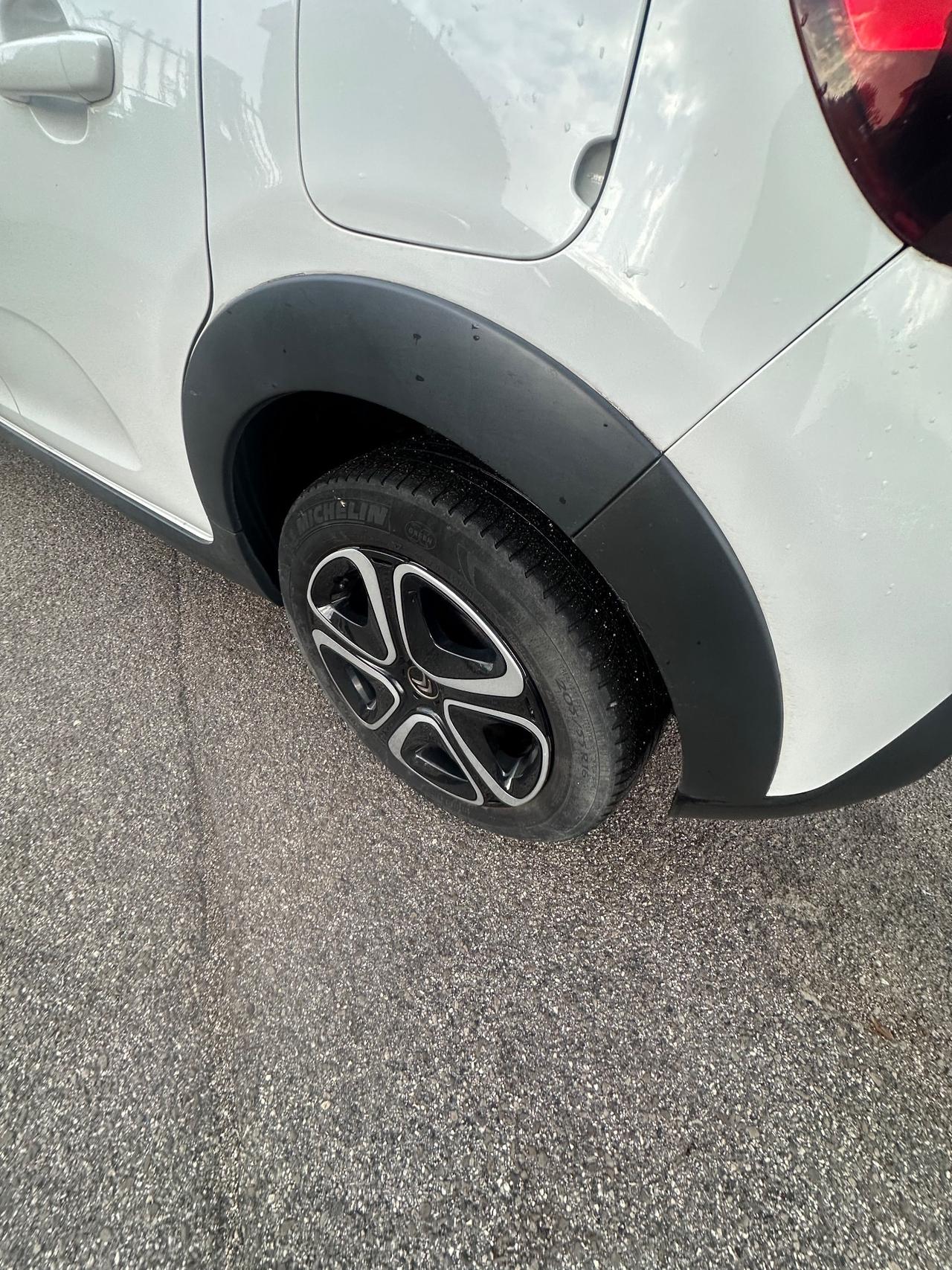 Citroen C3 PureTech 82 GPL Shine