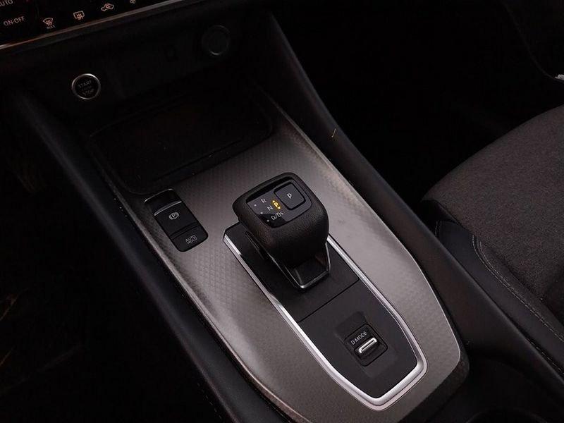 Nissan Qashqai 1.3 Mild Hybrid 158cv N-Connecta 2WD Xtron