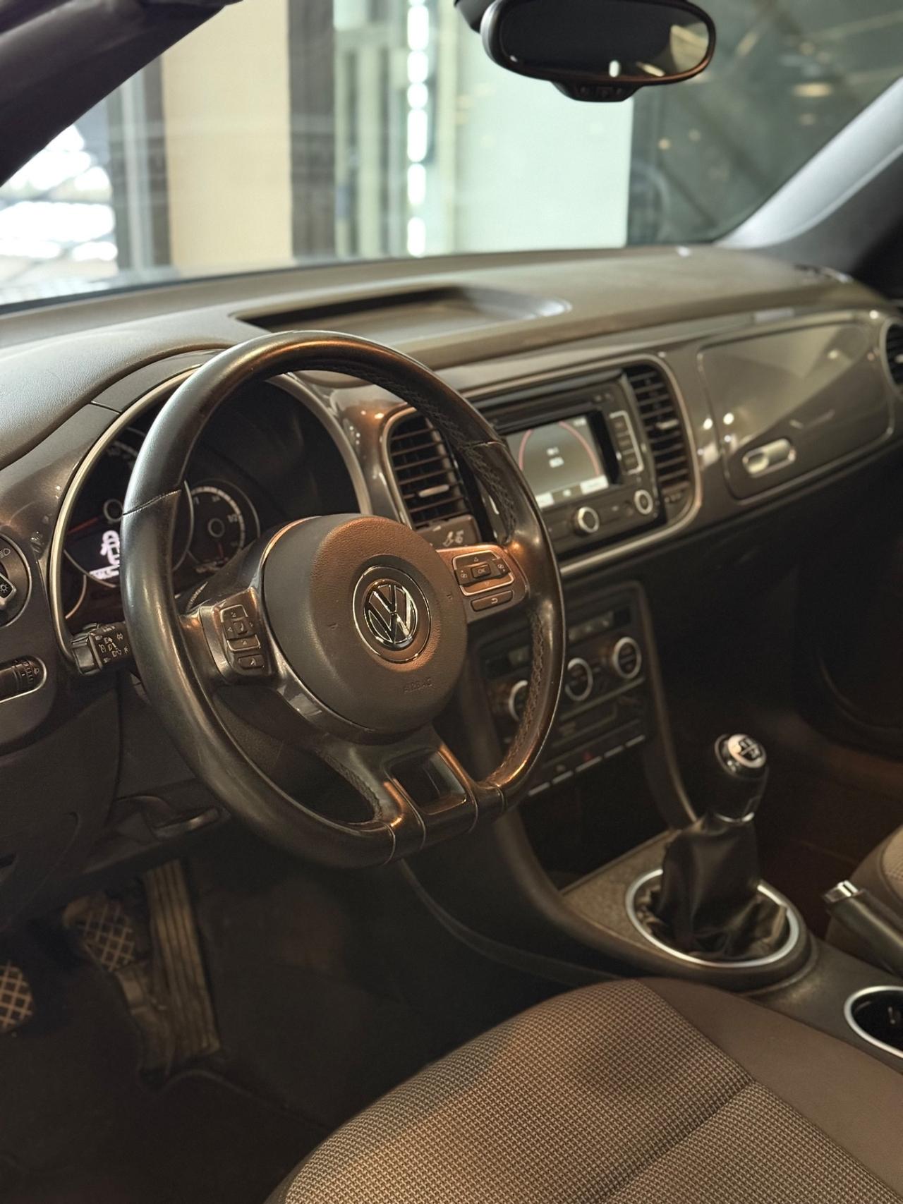 Volkswagen Maggiolino Cabrio 1.6 TDI Sport BlueMotion Technology