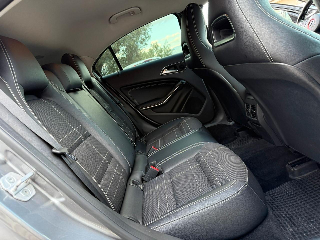 Mercedes Classe A 180D Sport 1.5 109CV