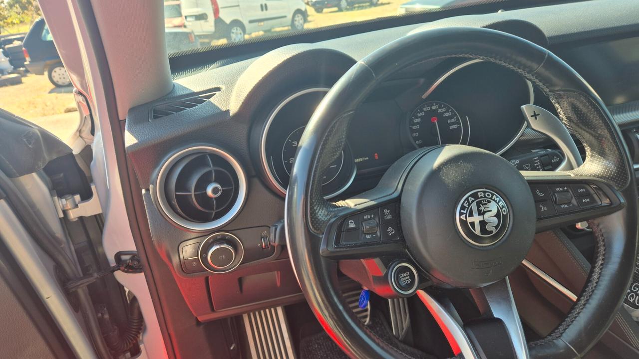 Alfa Romeo Stelvio 2.2 Turbodiesel 190 CV AT8 Q4 Sprint