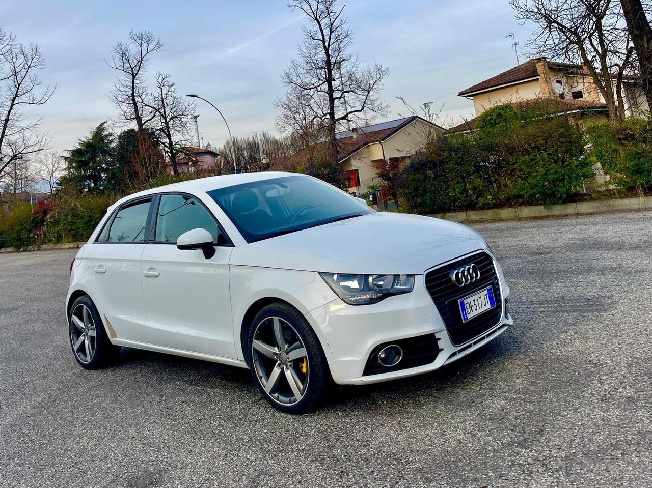 Audi A1 SPB 1.6 TDI S tronic Attraction