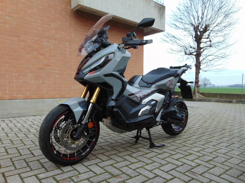 Honda X-ADV 750 ABS DCT