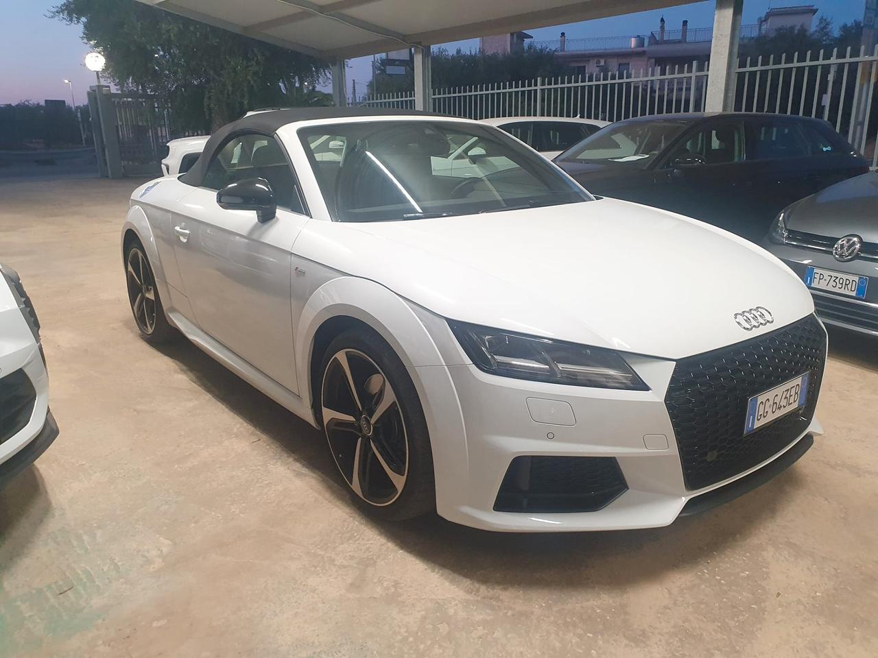 Audi TT Roadster 2.0 TFSI S line