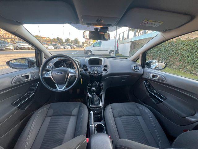 FORD Fiesta 1.4 5p. Bz.- GPL Titanium AUTO PER NEOPATENTATI