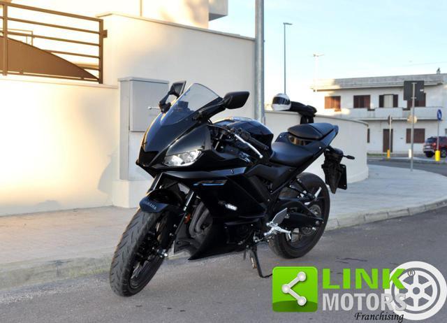 YAMAHA YZF R3 Pari al Nuovo