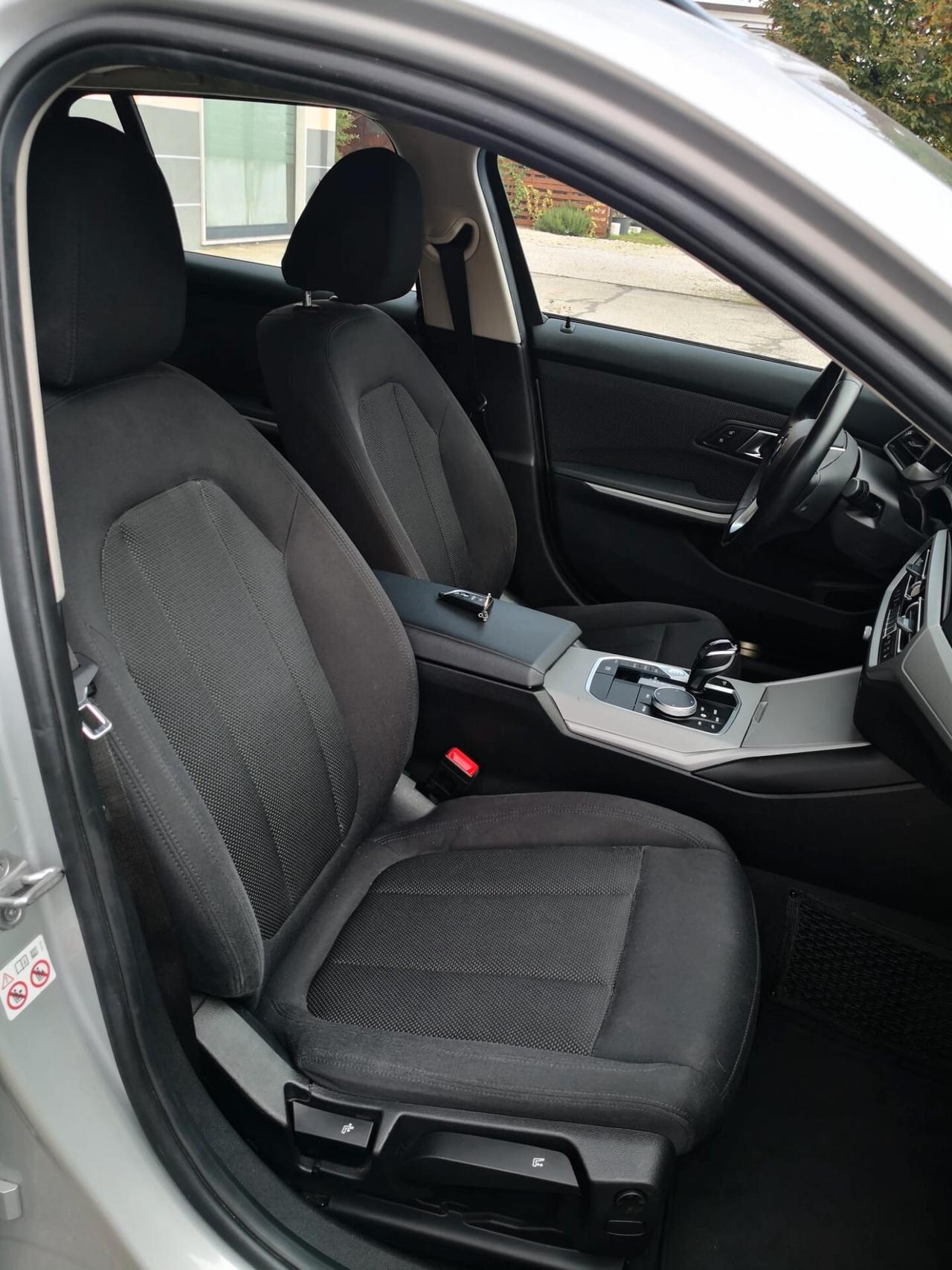 Bmw 320d MHEV Touring ***CAR PLAY***NAVI***BAGAGLIAIO ELETTRICO***