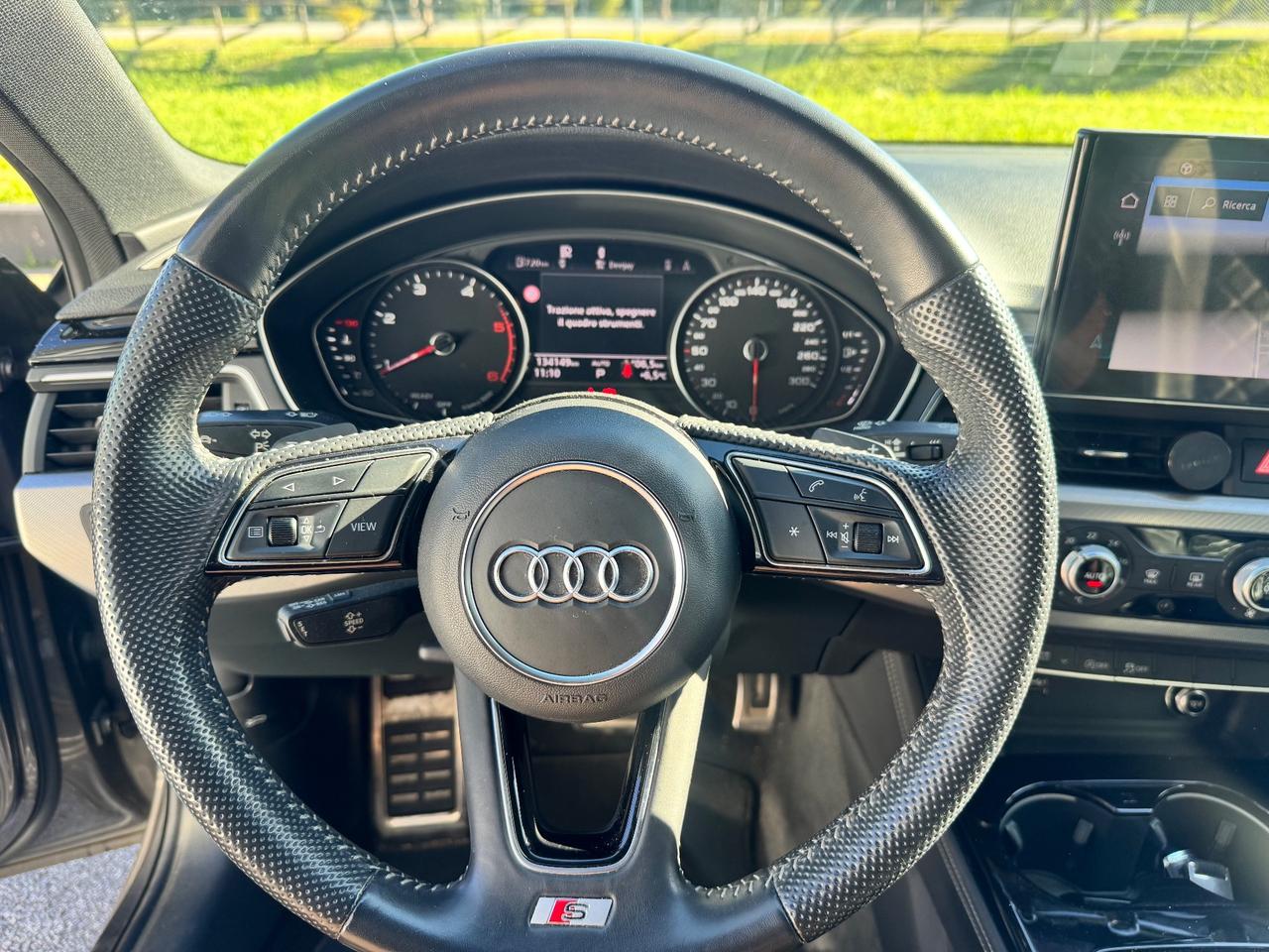 Audi A4 Avant 40 TDI quattro S tronic line edition