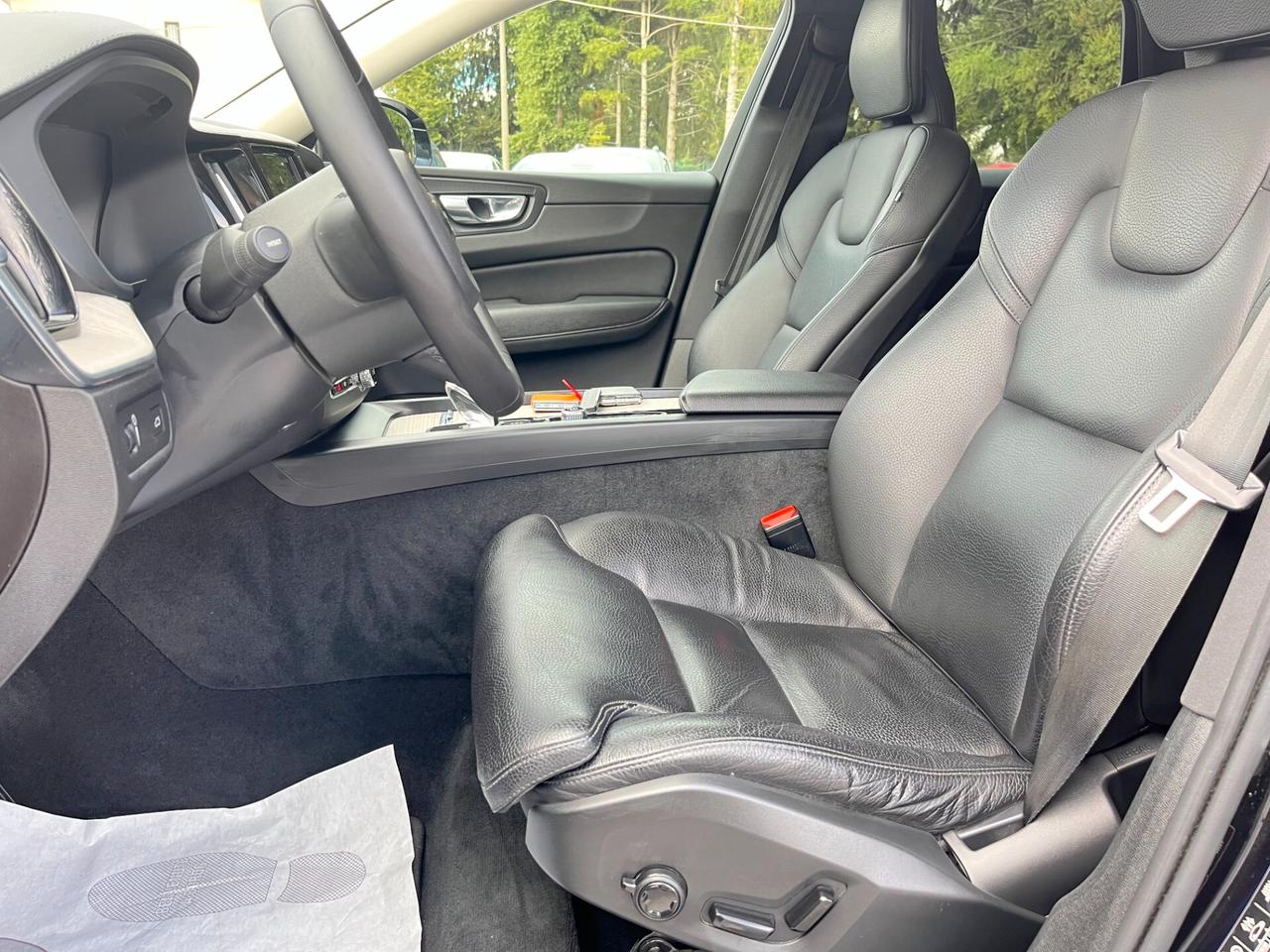 Volvo XC 60 XC60 B4 (d) AWD Geartronic Inscription