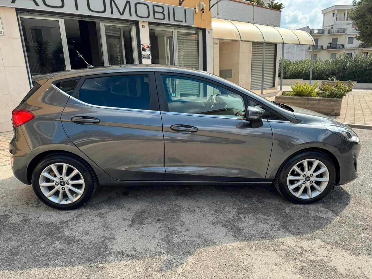 FORD FIESTA 1.5 TDCI 85 CV. E6 TITANIUM NAVI CERCHI PERFETTA