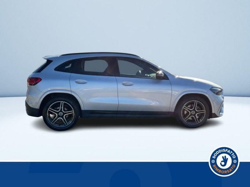 Mercedes-Benz GLA 200 D AUTOMATIC AMG Line PREMIUM