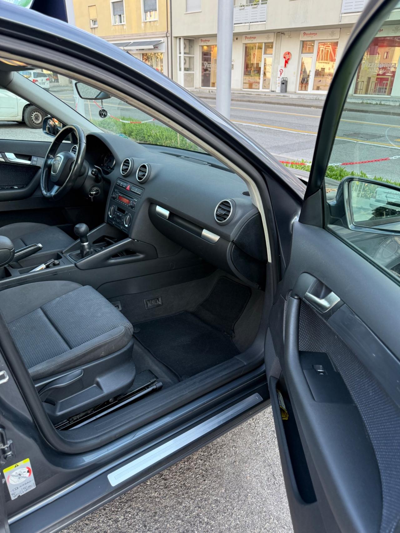 Audi A3 2.0 16V TDI Attraction