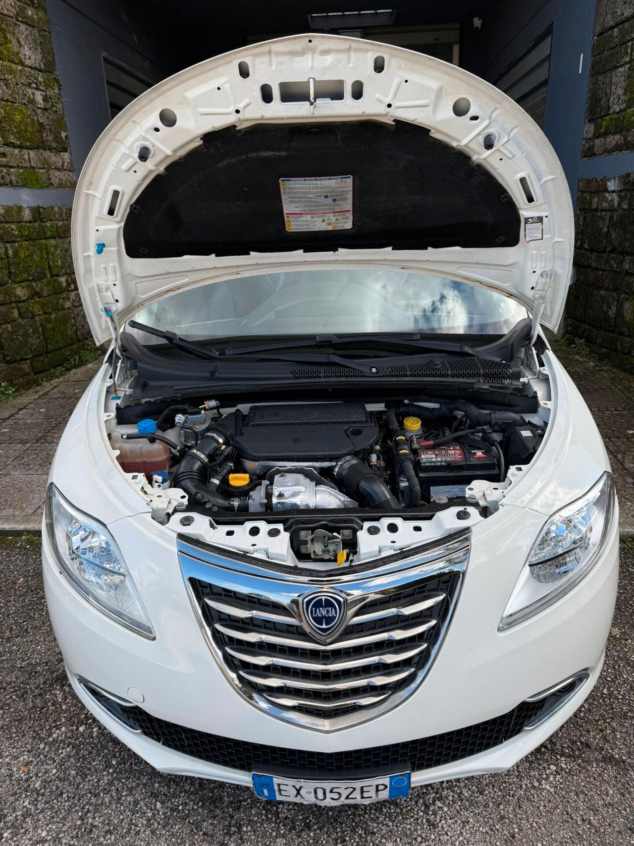 Lancia Ypsilon 1.3 MJT 16V 95 CV 5 porte S&S Gold