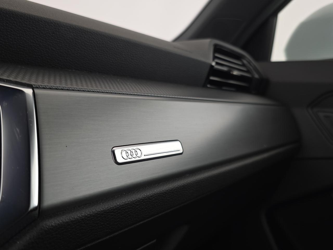 Audi Q3 35 2.0 tdi s line edition s-tronic