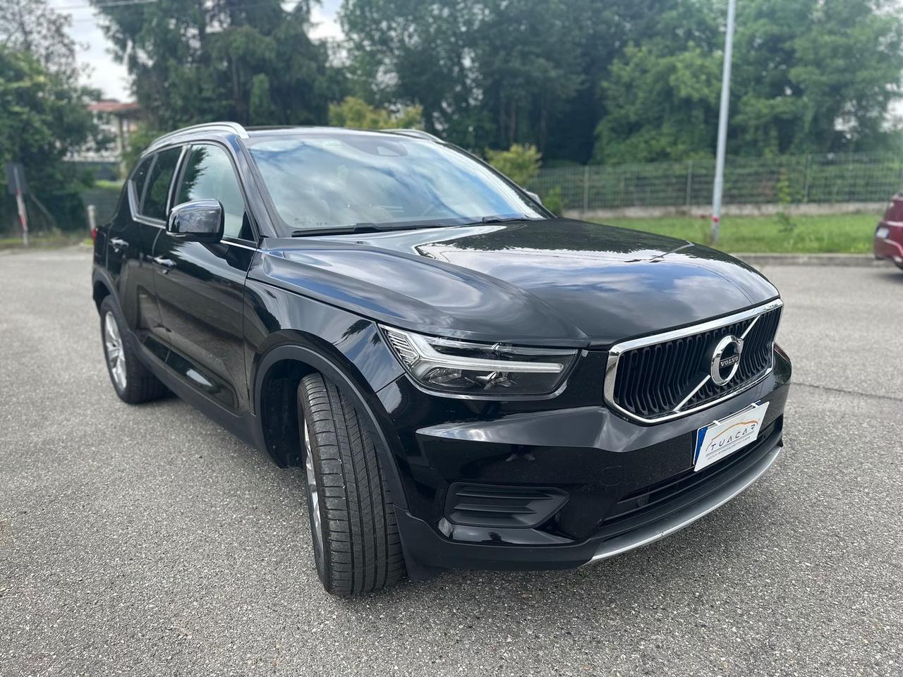 Volvo XC40 Momentum D3