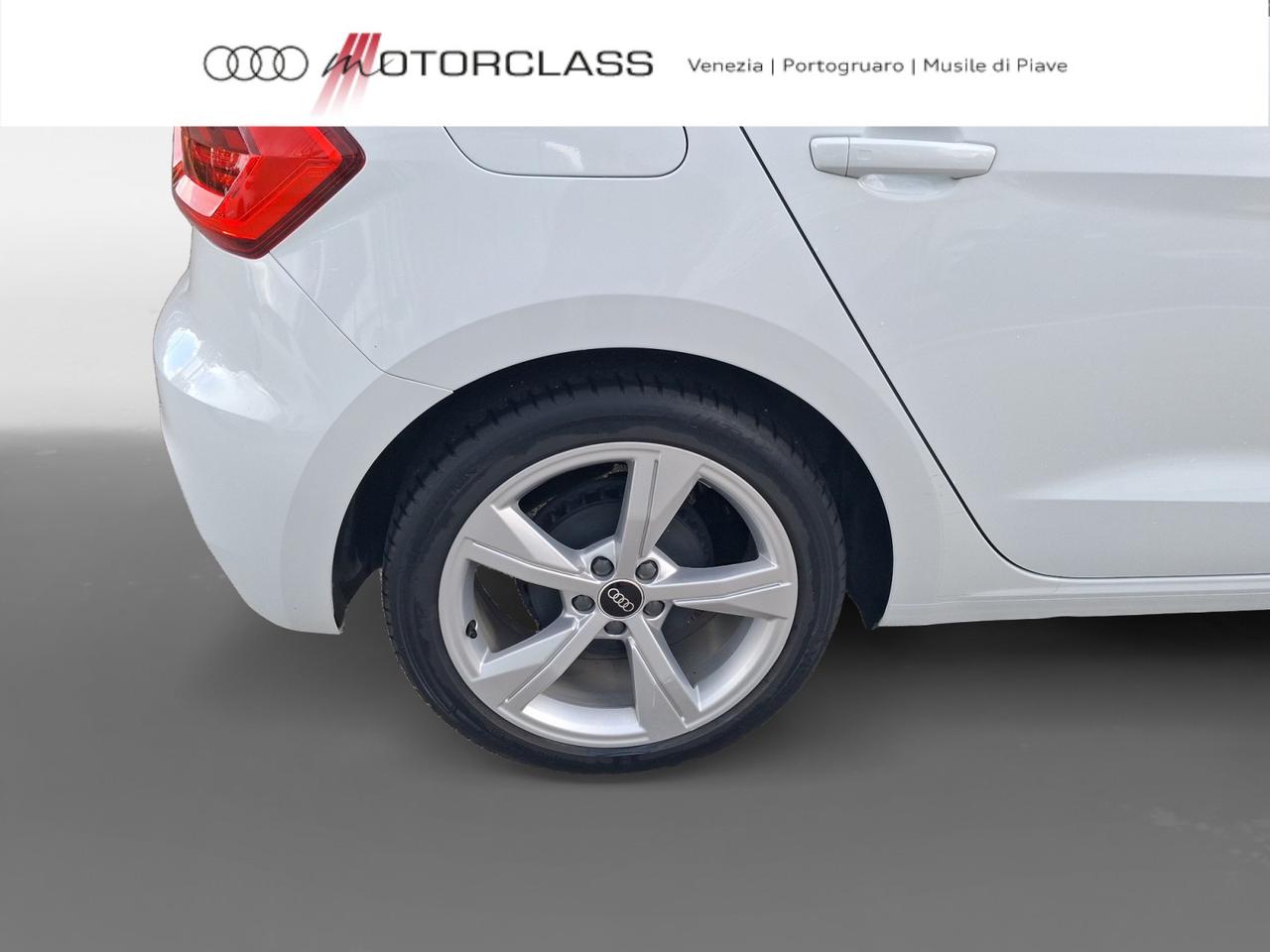 Audi A1 sportback 25 1.0 tfsi admired my20