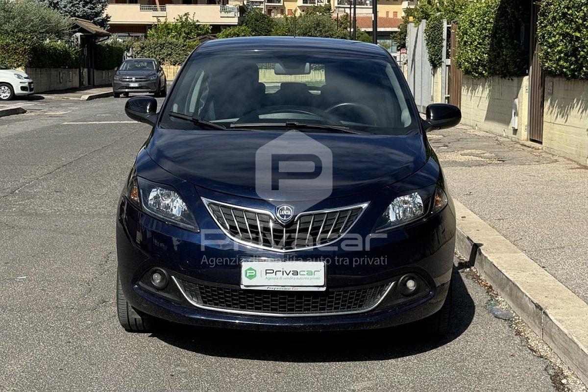 LANCIA Ypsilon 1.0 FireFly 5 porte S&S Hybrid Ecochic Silver