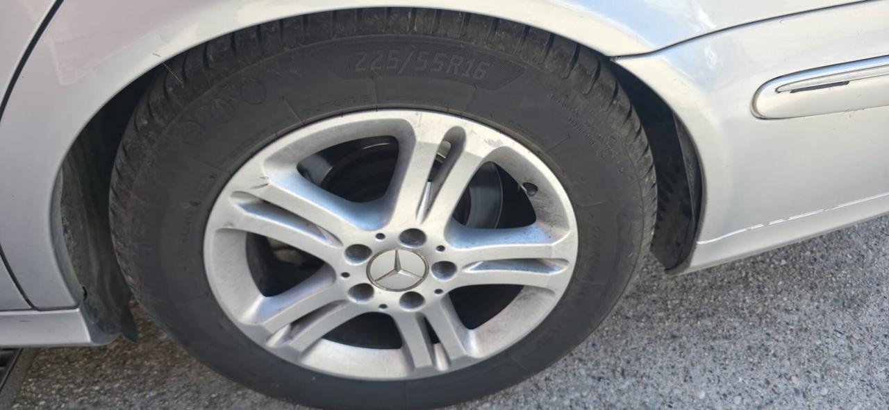 Mercedes-benz E 220 CDI cat Avantgarde