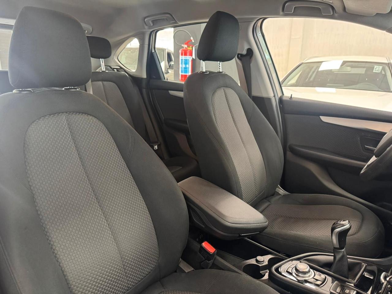 Bmw 2er Active Tourer 216d Luxury