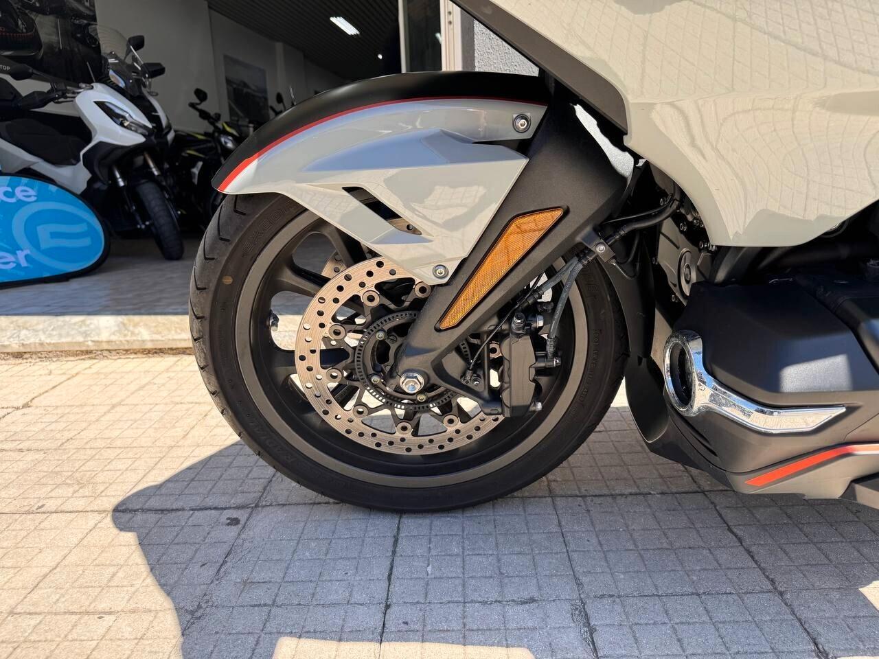 Honda GL 1800 Gold Wing DA 235 € AL MESE