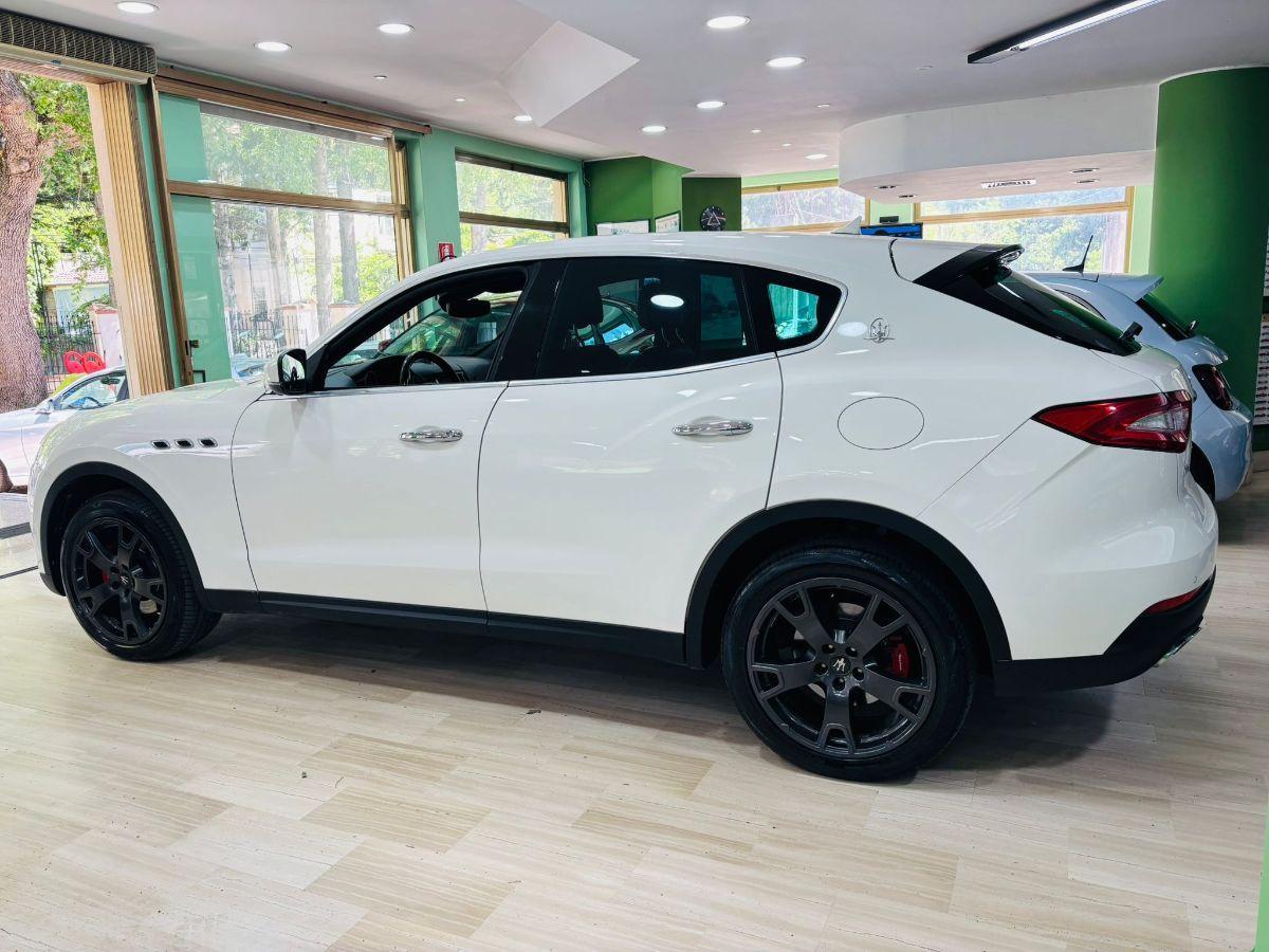 Maserati Levante 3.0 V6 Diesel 250 CV Q4 - AWD Gransport