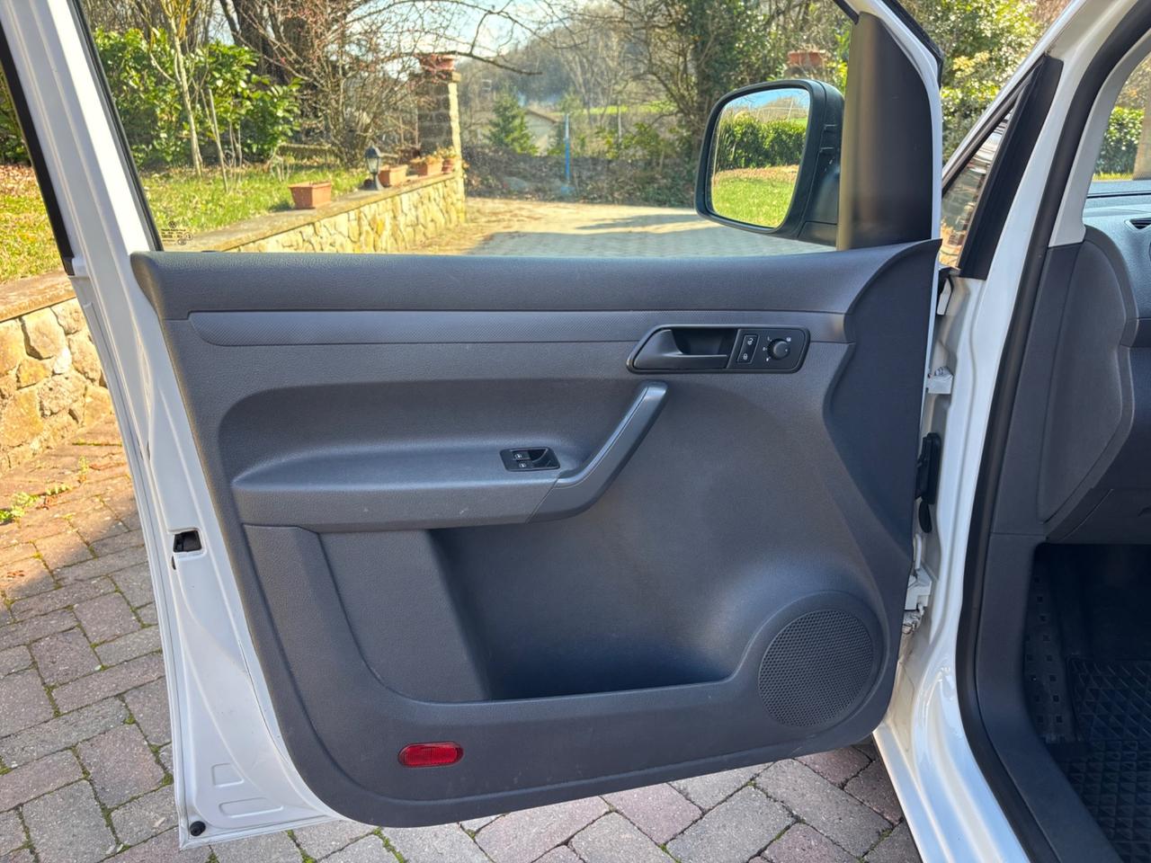 Volkswagen Caddy 1.6 TDI 102 CV DSG 4p. Van 88.000 Km