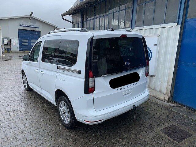 Ford Tourneo Connect 2.0 EcoBlue 122 CV Titanium