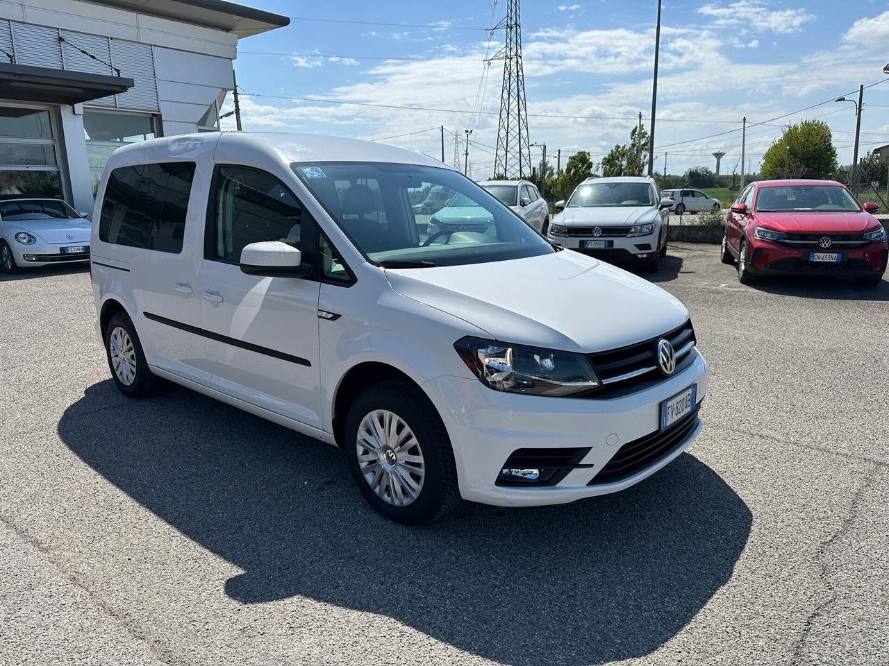 Volkswagen Caddy Pianale Ribassato PER DISABILI 2.0 TDIHighline - 2019