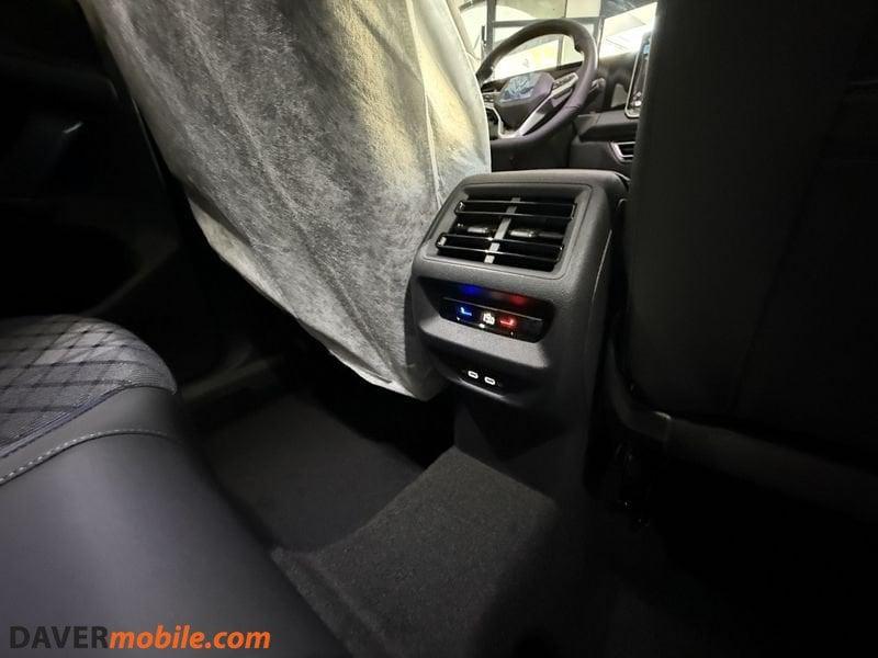Volkswagen Tiguan 2.0 TDI 150 CV EVO SCR DSG R-Line