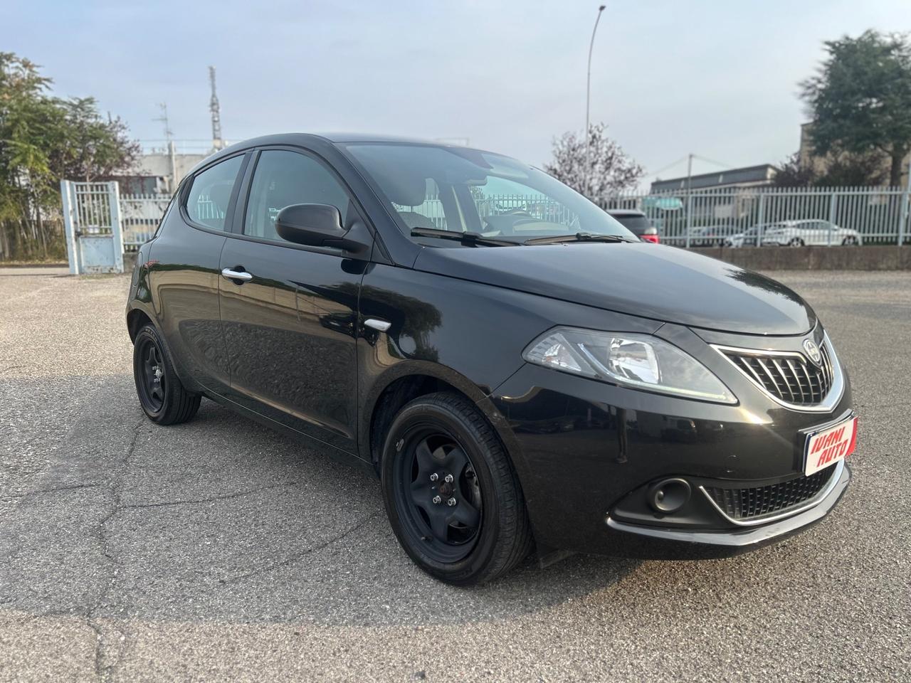 Lancia Ypsilon 1.0 FireFly Hybrid NO VINCOLI