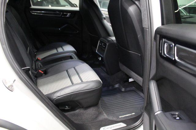 PORSCHE Cayenne Coupé 3.0 V6 340 CV Pack Sport Design