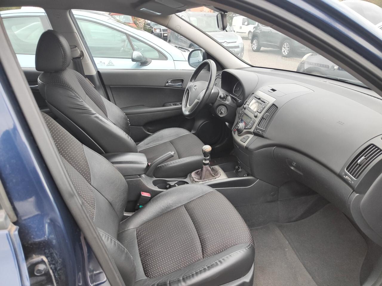 Hyundai i30 1.6 CRDi VGT 16V 90CV 5p.