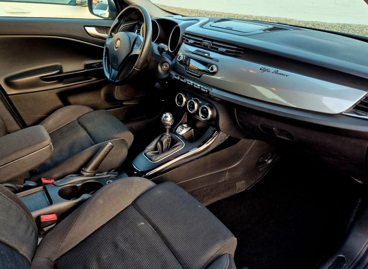 Alfa Romeo Giulietta 1.6 JTDm-2 105 CV