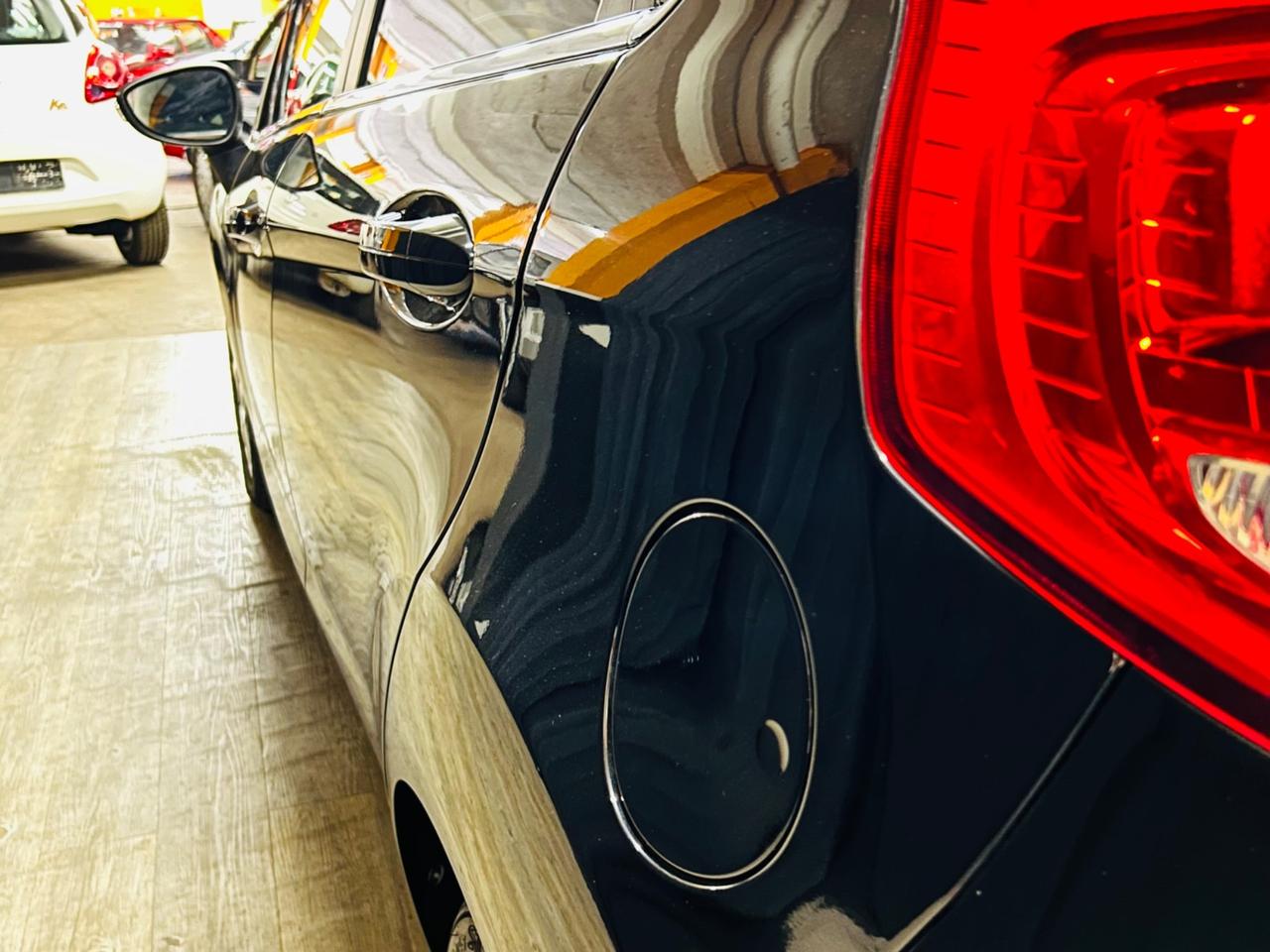 FORD FIESTA 1.4 TDCi CON SOLI 16.603 KM IN CONDIZIONI DA VETRINA.