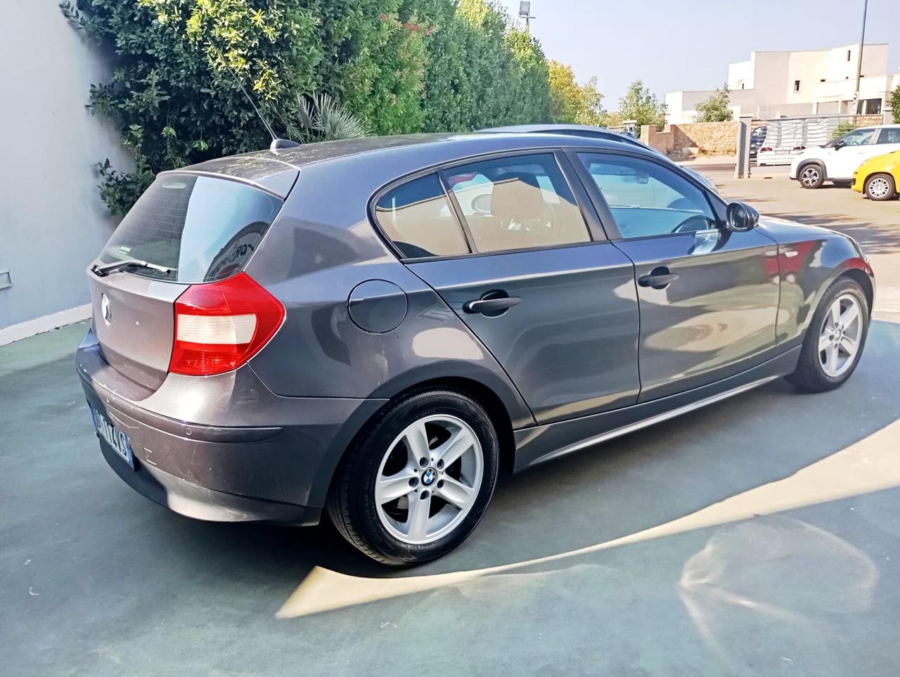 Bmw 120 118d cat 5 porte Attiva
