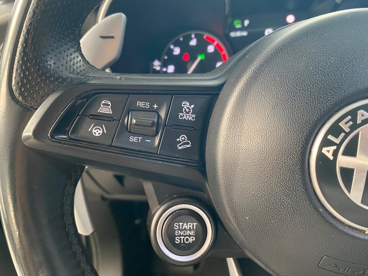 Alfa Romeo Stelvio BLACK EDITION 2.2 210 CV AT8 Q4 Veloce