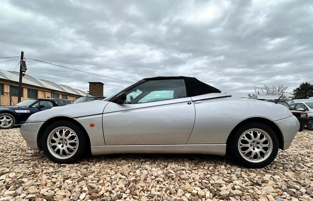 Alfa Romeo GTV Spider 2.0i 16V Twin Spark cat