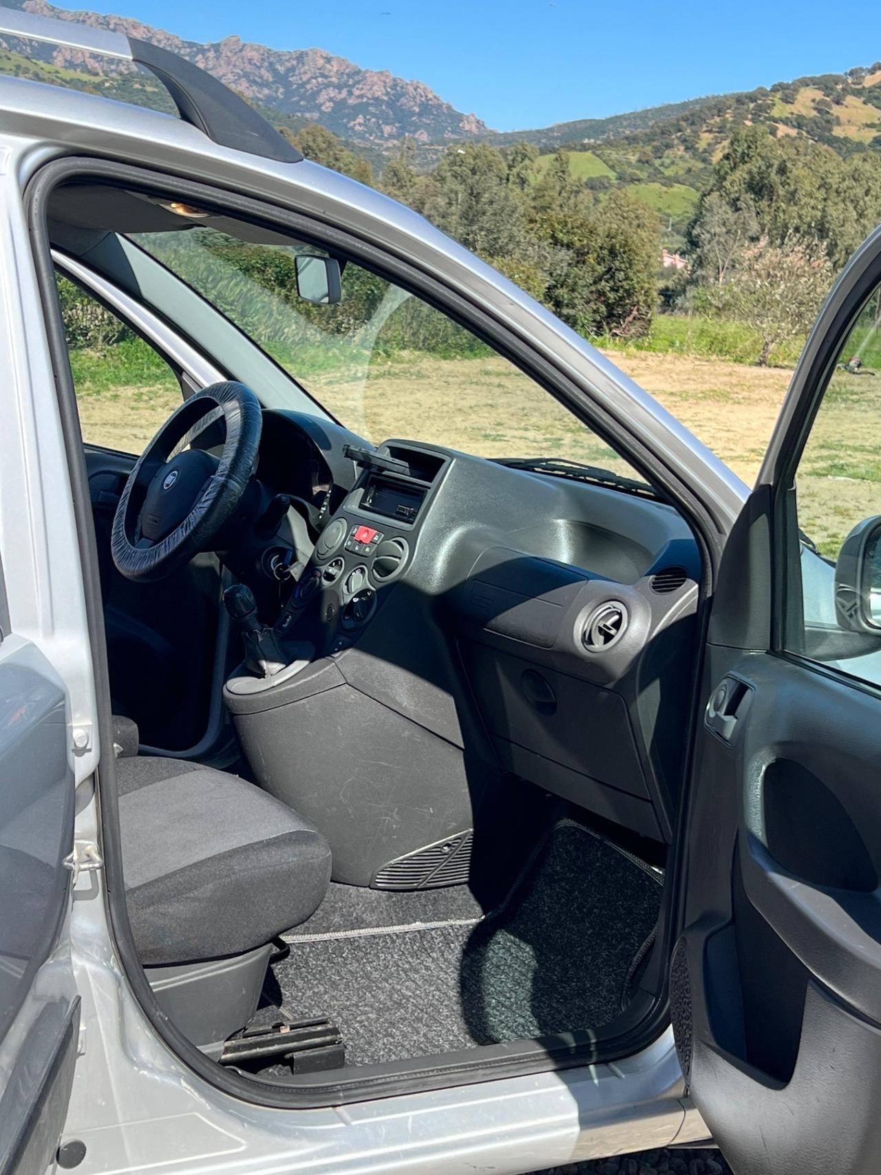 Fiat Panda 1.3 MJT 16V DPF 4x4 Climbing